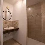 Moulin De Gaubourg Bed and breakfast 3*