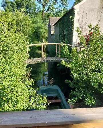 Moulin De Gaubourg Bed and Breakfast